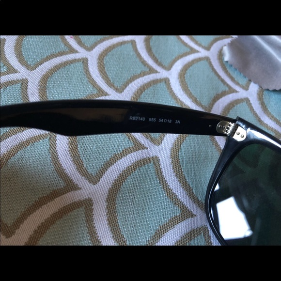 Ray-Ban sunglasses main image 6